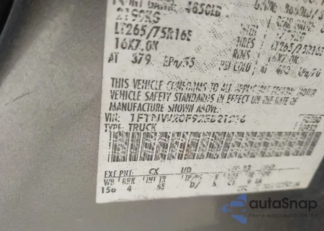 2002 Ford F-250 Lariat/Xl/Xlt z USA, uszkodzony, nr VIN 1FTNW20F92EB21216